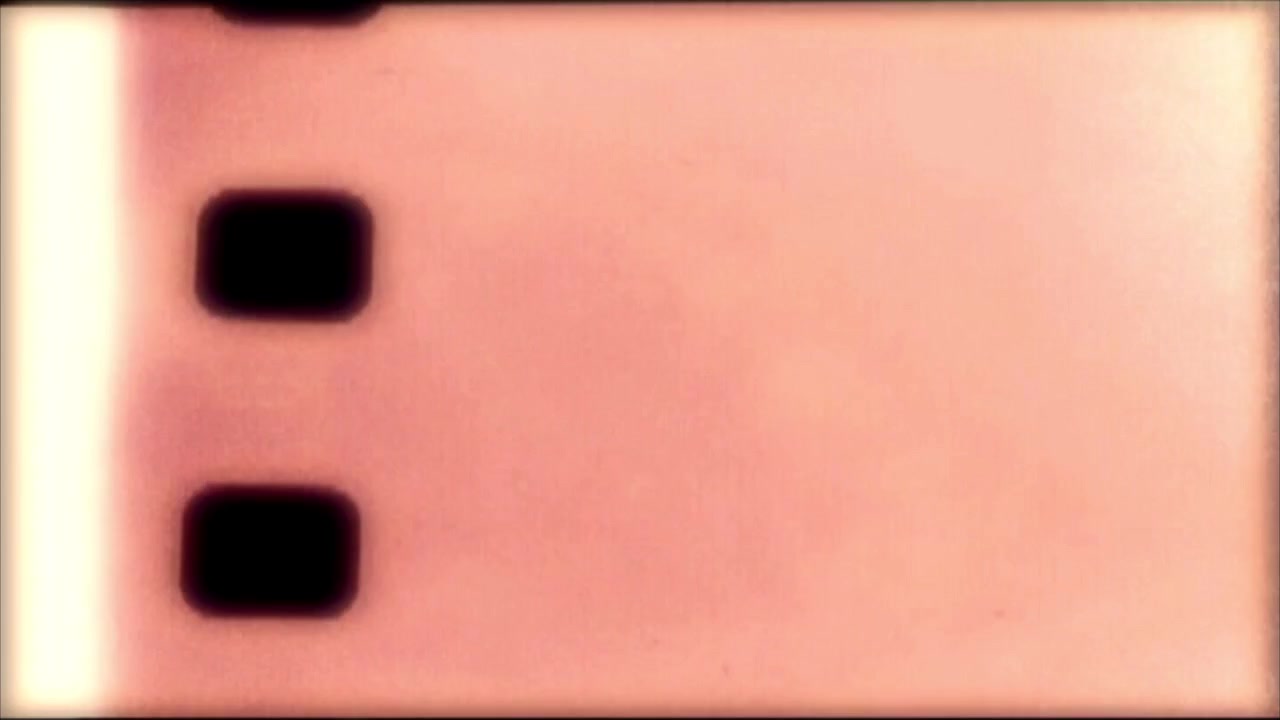 Efecto de quemadura de película vintage con fugas de luz y perforaciones