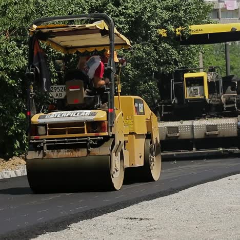 making asphalt on the street