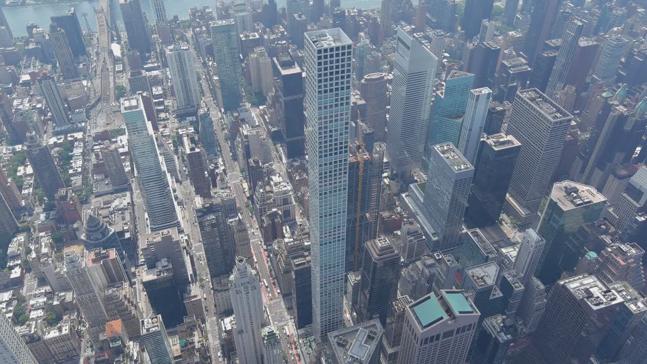 удивительный аэрофотоснимок жилого небоскреба 432 park ave и манхэттен нью-йорк
