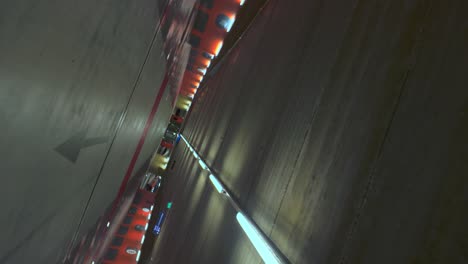 estacionamiento subterráneo vacío órbita vértigo disparo de viaje de gran ángulo