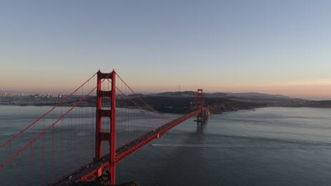 Punto-De-Referencia-Del-Abejón-Del-Puente-Golden-Gate