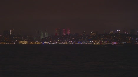el horizonte nocturno de estambul