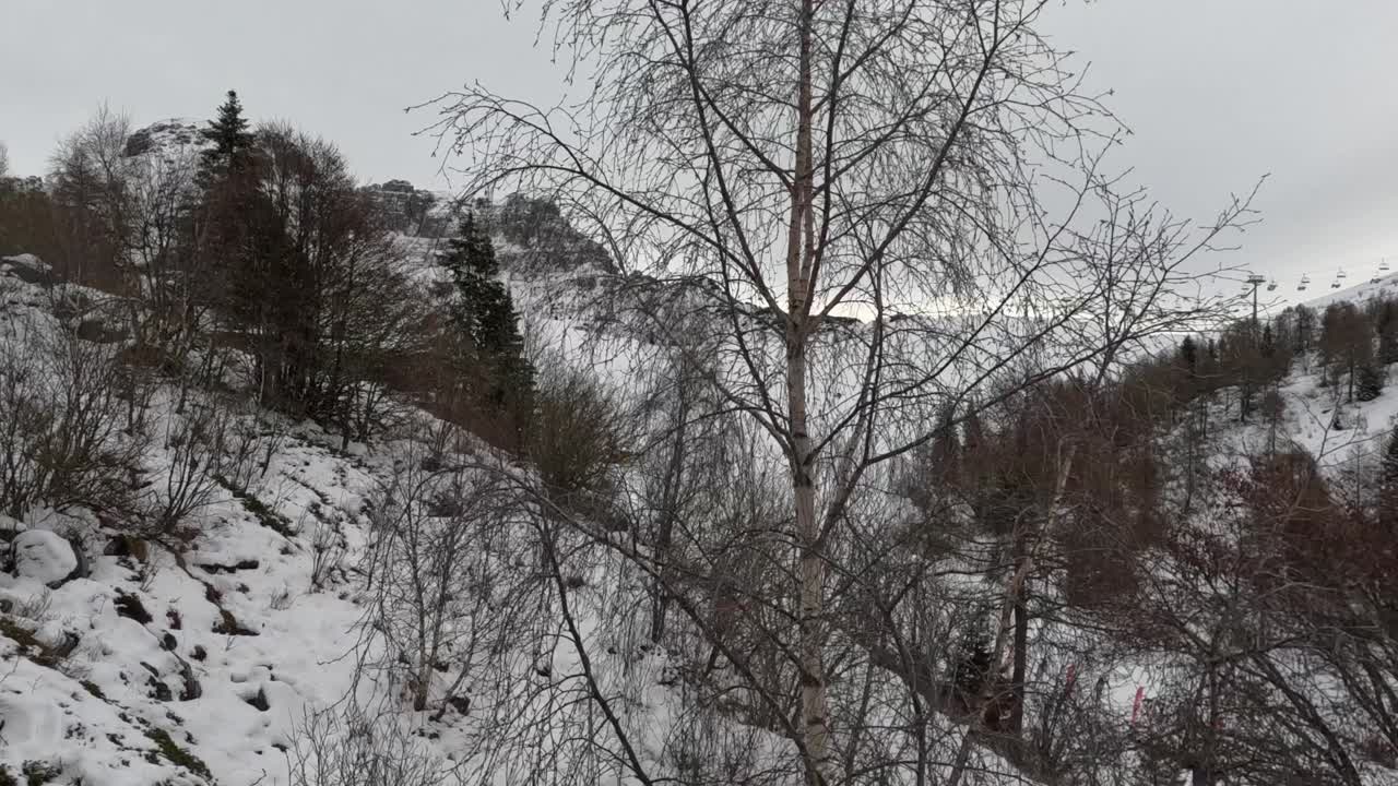 this is the first time i do snowboard and ski, i'm scare sometimes to fall, but i have to do it to learn