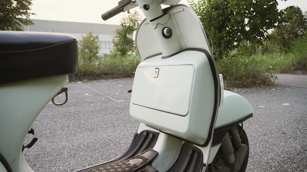 vespa piaggio 50 special 152 px 80s 70s retro scooter engine