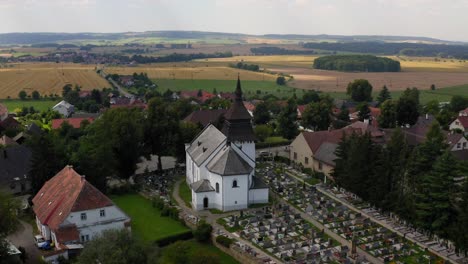 Pueblo-Checo-Nachod-Iglesia-Europa