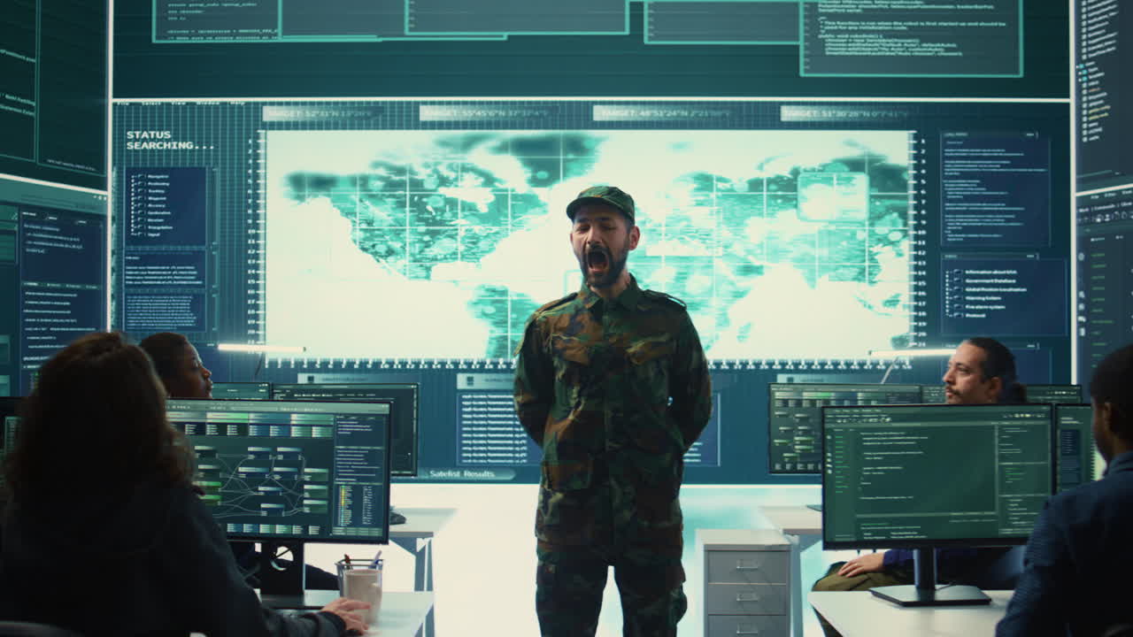 감시 및 스파이 활동을 수행하는 군사 전문가