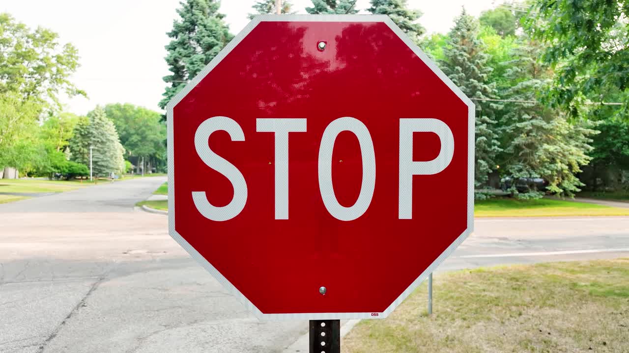 Extreme close-up van een rood stopbord