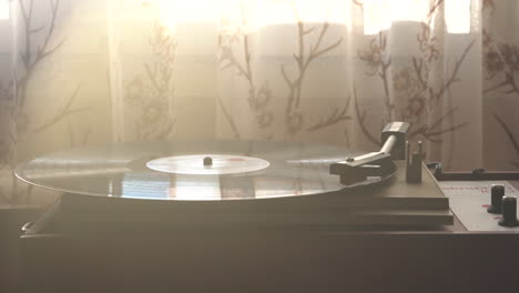 Vintage-Gramophone-Playing-Vinyl-Record-in-Sunny-Room-Ambience