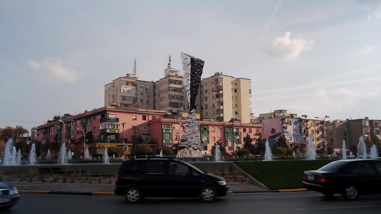 tirana la hermosa capital de albania