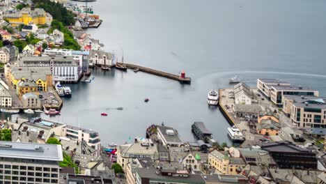 Aksla-En-La-Ciudad-De-Alesund,-Noruega