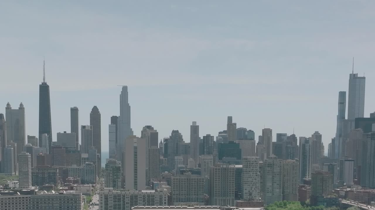 Skyline view of Chicago highlighting iconic skyscrapers and urban landscape