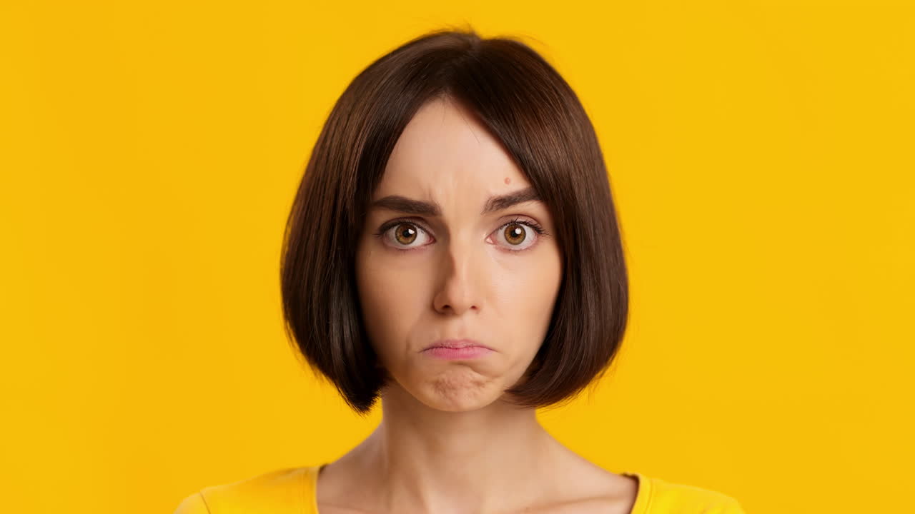 Donna con un'espressione triste