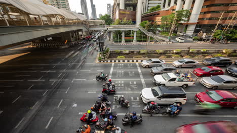 timelapse of rush hour traffic in central bangkok