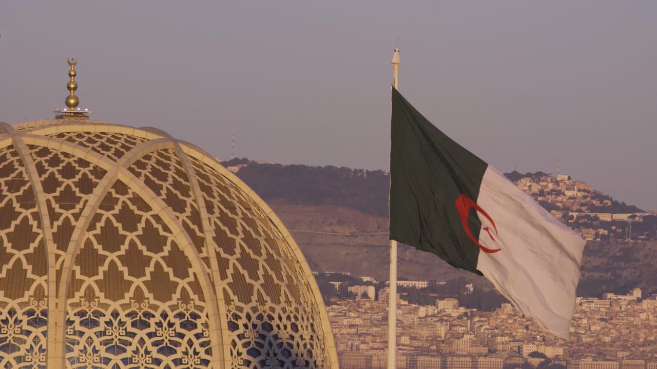 알제리 대모스크에서 바라본 알제의 전경