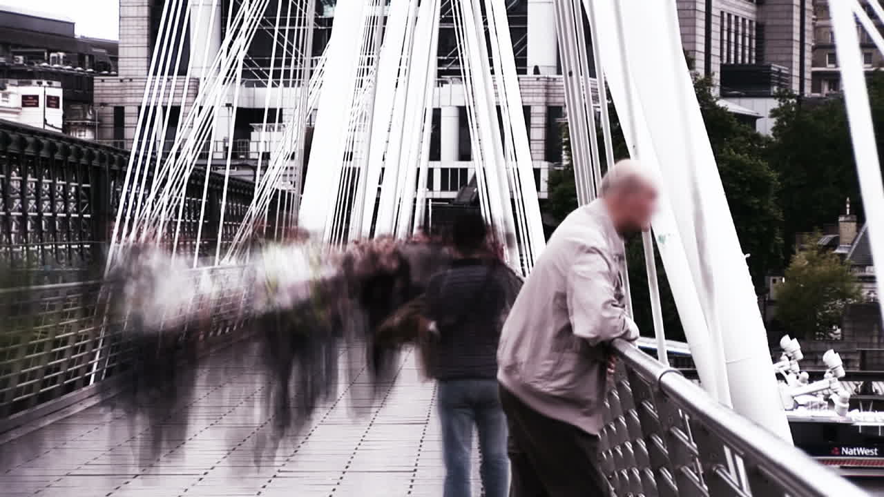 Commuters moving fast