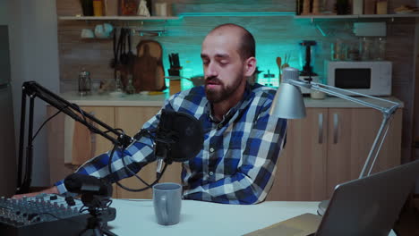 Having-video-call-during-romantic-dinner