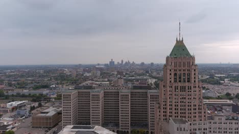 Establishing-drone-shot-of-the-New-Center-area-in-Detroit,-Michigan