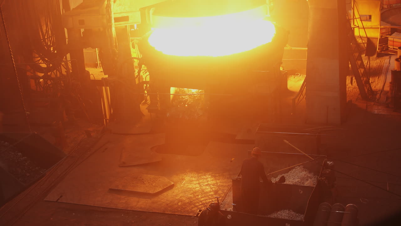 공장에서의 철강 생산 과정