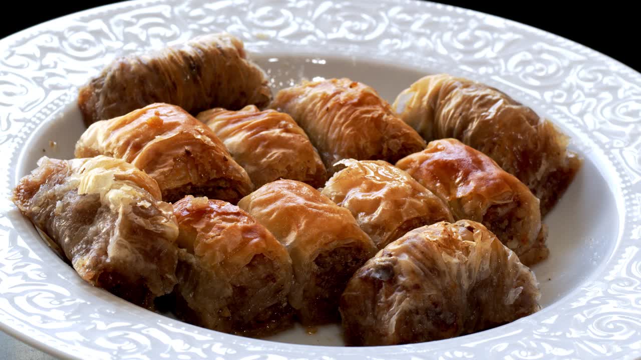 baklava es un postre tradicional turco.