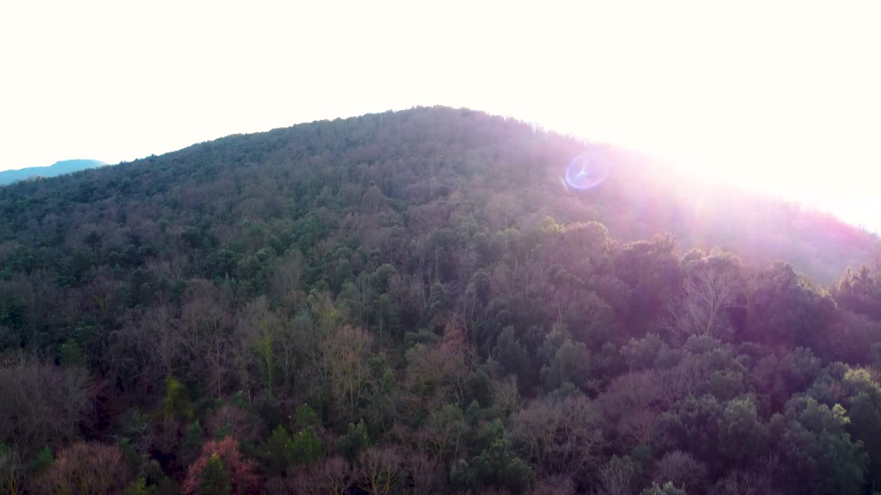 산타마가리다 화산 (santa margarida volcano) 의 정상으로 올라간다.