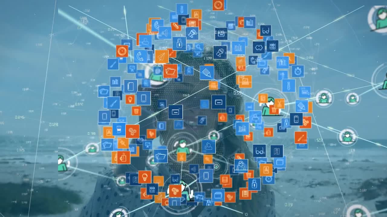 animación de la red de conexiones con iconos de los medios sobre una mujer caucásica feliz