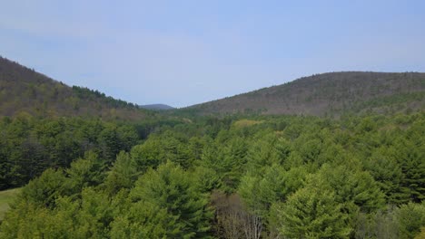 Aerial-drone-video-footage-of-the-appalachian-mountains-on-a-sunny-spring-day