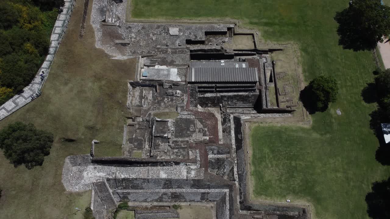 la piramide de cholula, la piramide mas grande del mundo ubicada en mexico
