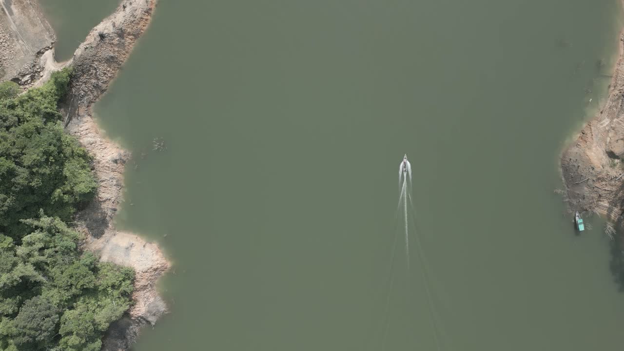 Bengoh Dam,Sarawak-Kalimantan borders,with a scenic boat ride to Bengoh Dam by Susung Waterfall and other cascading wonders, drawing local resemblance to the junglesof "Jurassic World."