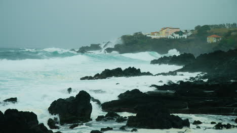 faial, azores 섬, 포르투갈의 극적인 폭풍우가 치는 해안선