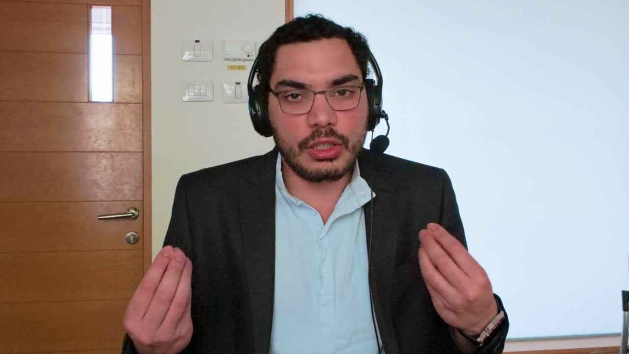 Technical Support Specialist Troubleshooting an Issue