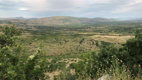 Vista-Panorámica-Del-Campo-De-Bosnia-Y-Herzegovina