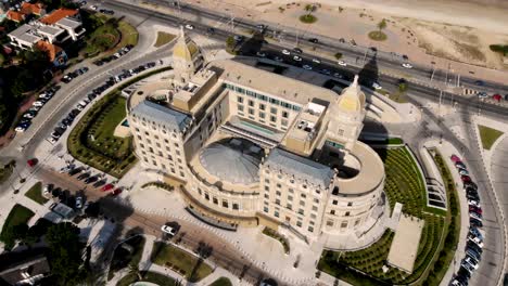 Pano-shot-of-big-building