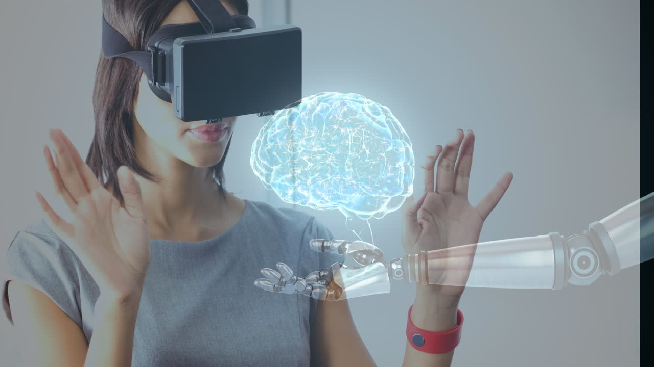 usando auriculares de realidad virtual, mujer interactuando con una mano robótica y un cerebro holográfico