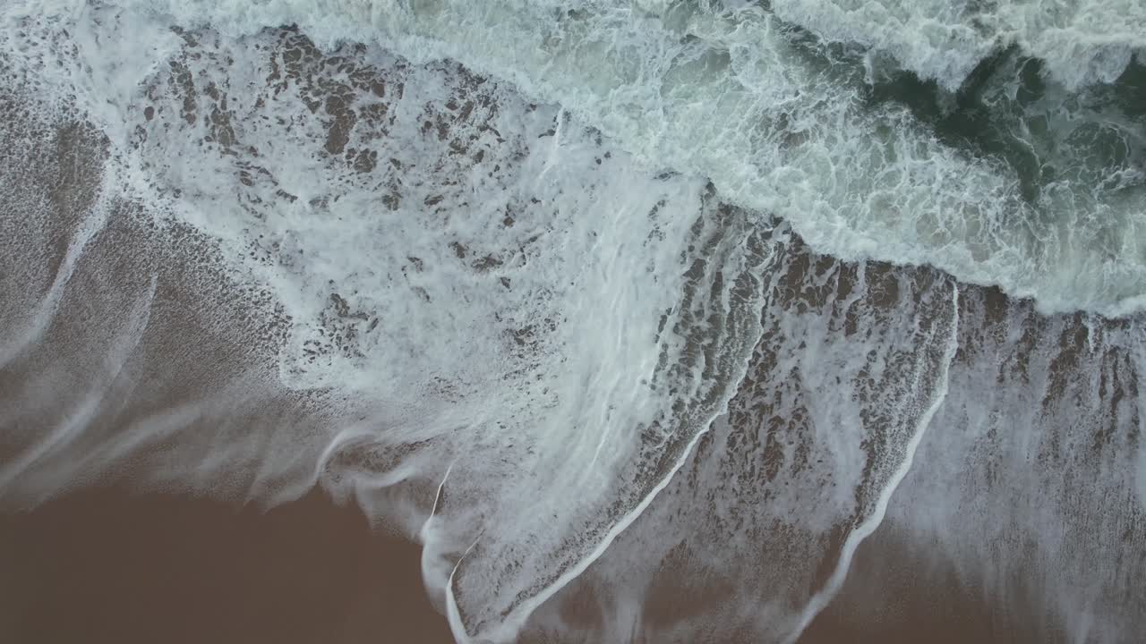 océano ondulado y playas 4k