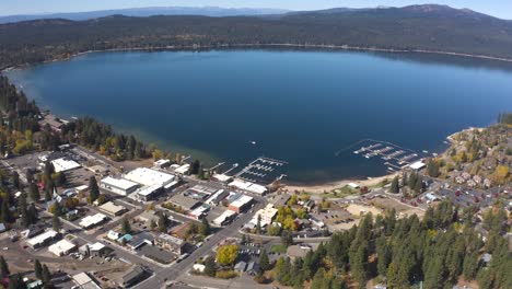 wide establishing drone shot of the lake payette community