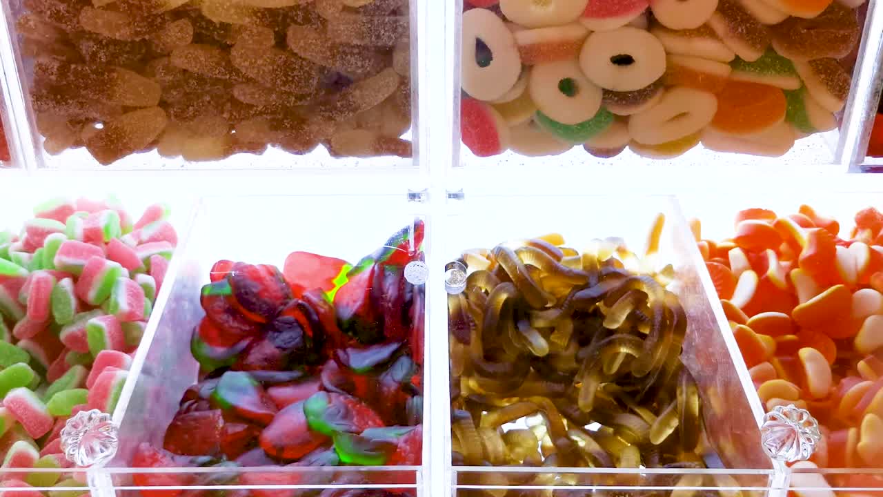 diversos dulces coloridos, recuerdos felices de la infancia.