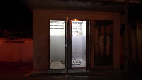 smooth toward the toilet at street