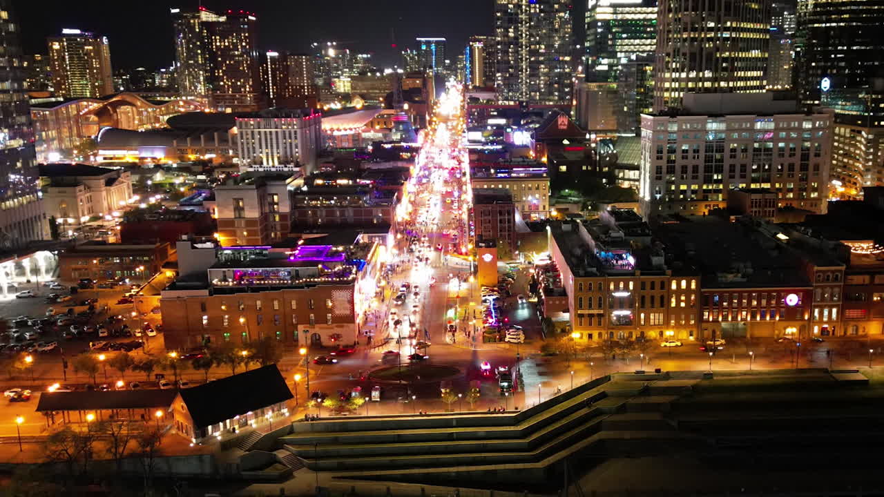 토요일 밤 내쉬빌 시내 타임랩스