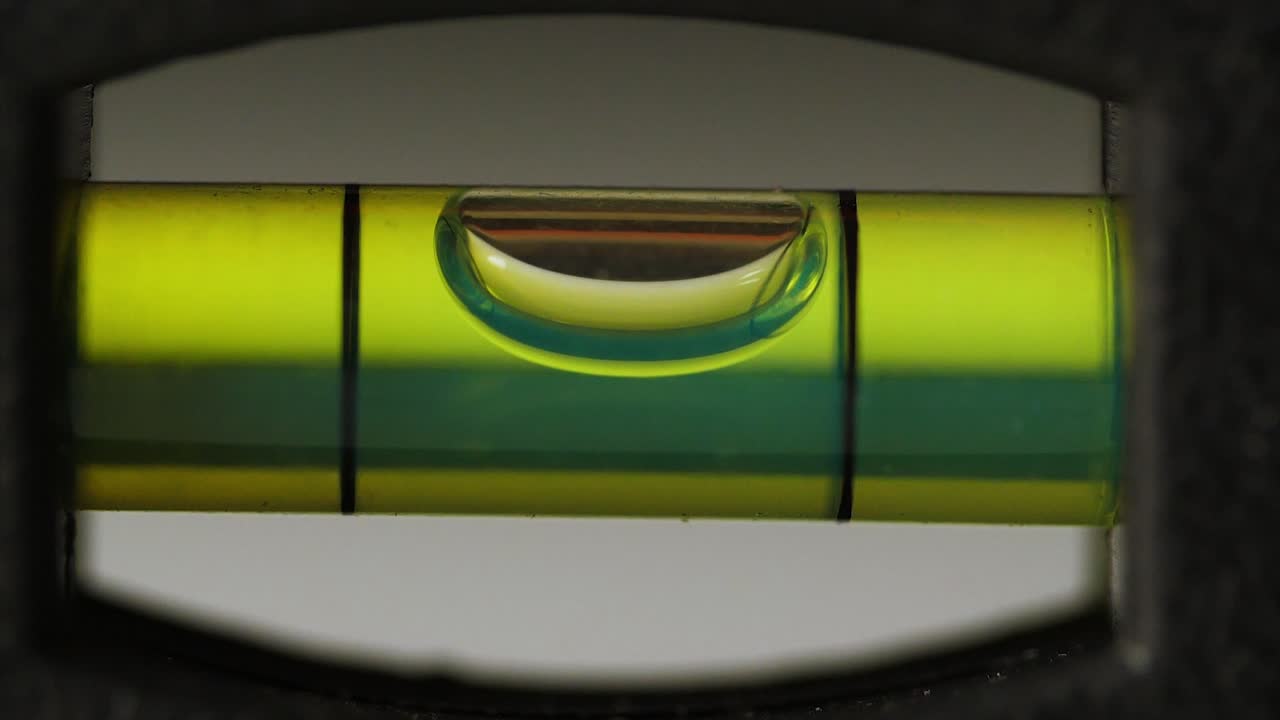 primer plano de un nivel de burbuja