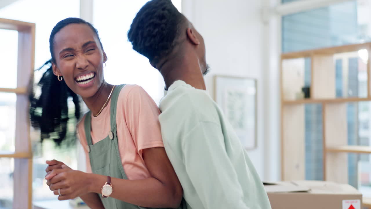 bailar, casarse y celebrar la mudanza a una nueva casa.