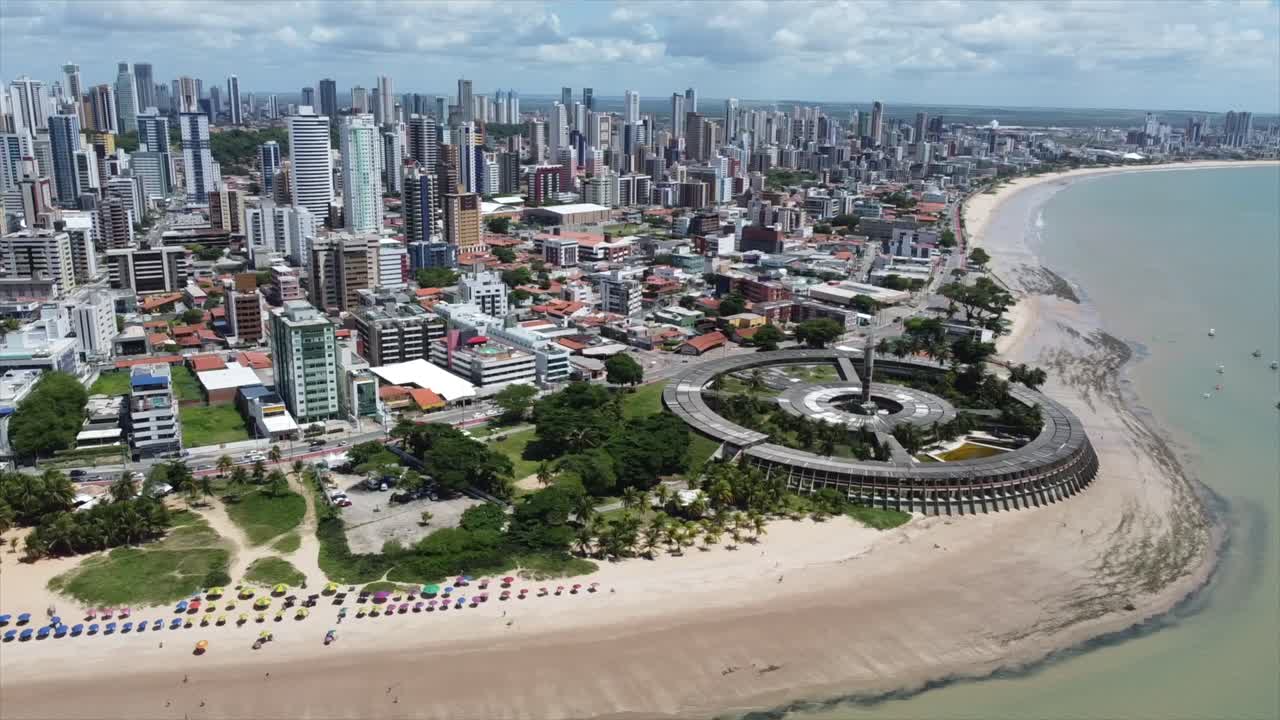 famosas playas principales de joão pessoa por drone desde arriba