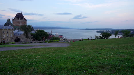 Timelapse-Del-Antiguo-Quebec-Desde-Terasse-St-denis