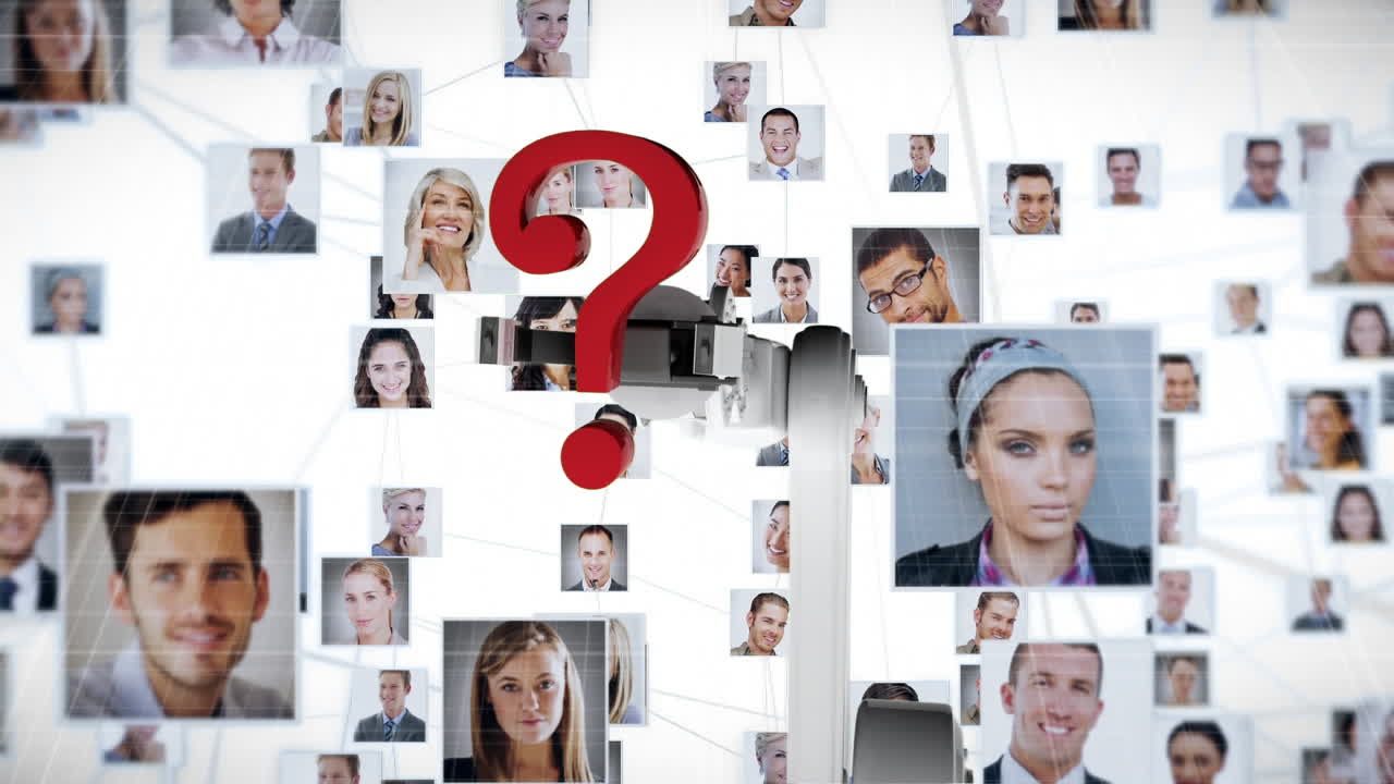 el brazo del robot recogiendo un signo de interrogación