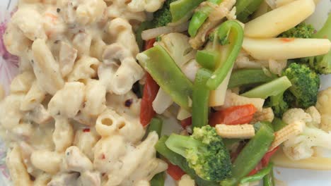 creamy pasta with mixed vegetables