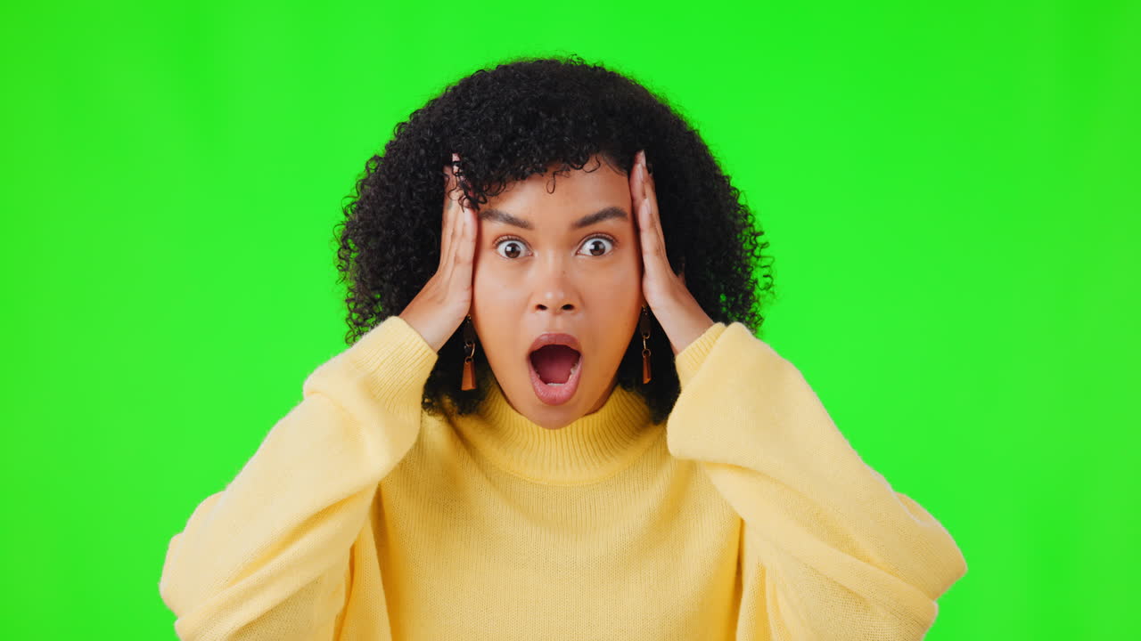 choque, noticias y omg con una mujer en una pantalla verde