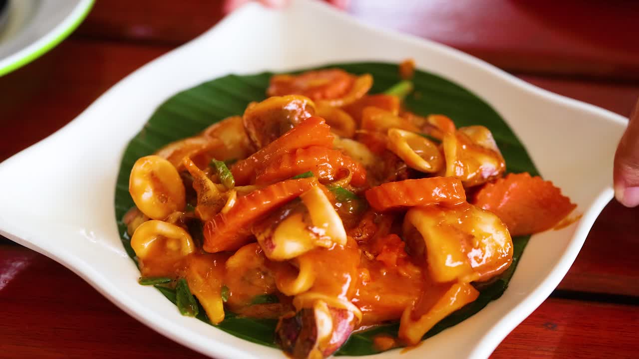 calamares fritos con verduras