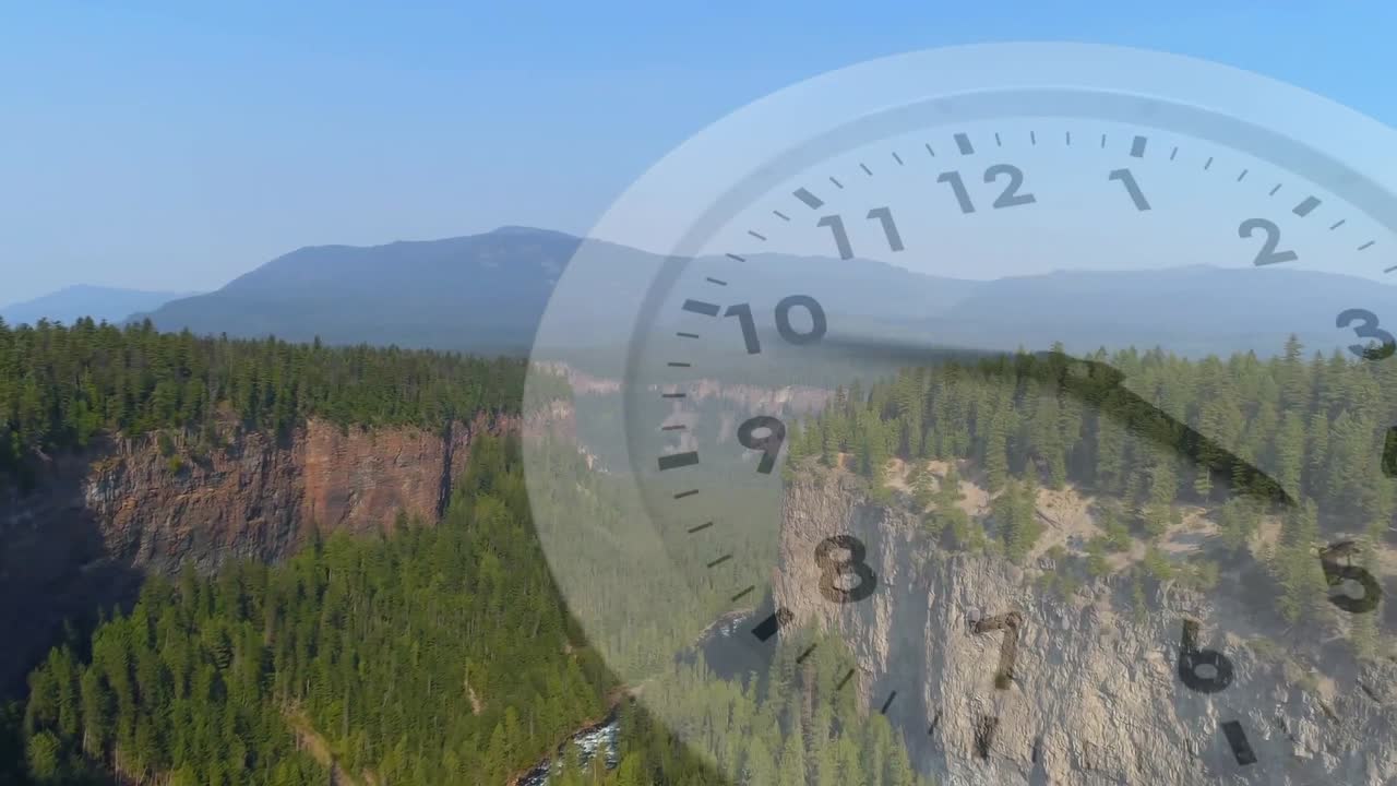 пустыня с часами