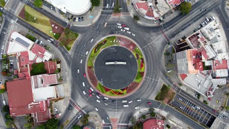 la minerva es una de las rotondas mas emblemáticas de guadalajara