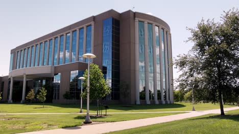 oakland county courthouse in michigan with gimbal video stable at an angle