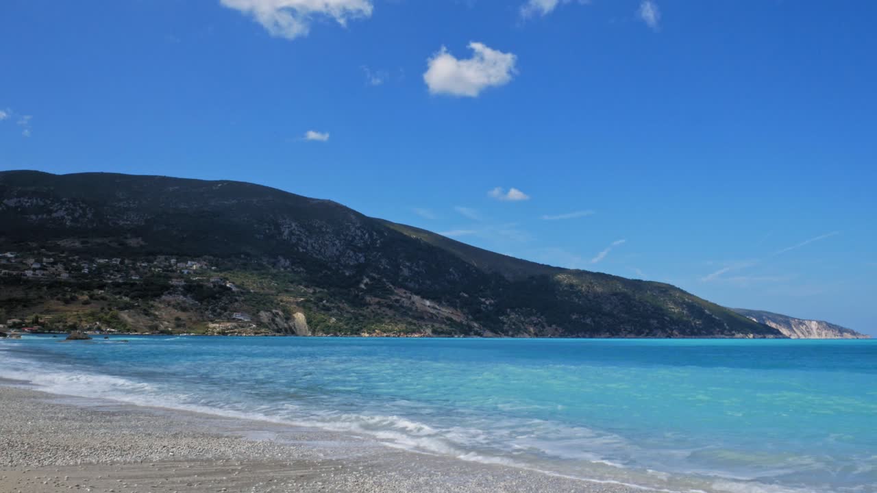 Splendida spiaggia estiva ad Agia Kiriaki, vicino al villaggio di Zola, Isole Ionie a Cefalonia, Grecia